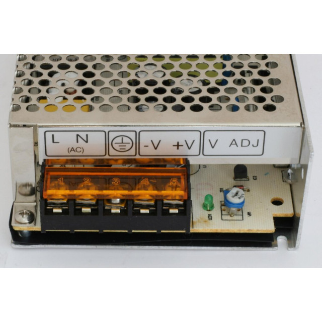 Импульсный блок питания GV-SPS-C 12V10A-L (120W) Импульсный блок питания GV-SPS-C 12V10A-L (120W)