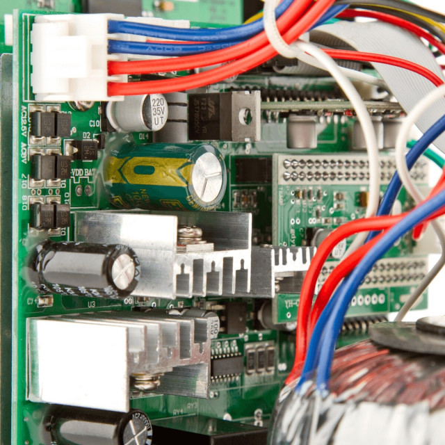 Источник бесперебойного питания Logicpower LPY- B - PSW-500VA+ (350Вт) 5A/10A
