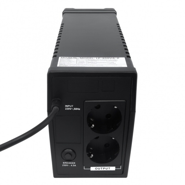 Линейно-интерактивный ИБП LogicPower LP U650VA-P (390Вт) Линейно-интерактивный ИБП LogicPower LP U650VA-P (390Вт)