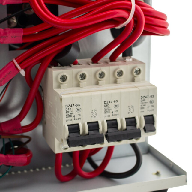 Стабилизатор напряжения LogicPower LP-W-33500RD (20100Вт / 7 ступ)