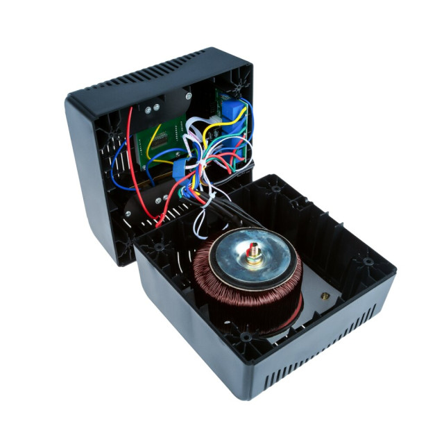 Стабілізатор напруги LogicPower LPT-1000RD (700W) Стабілізатор напруги LogicPower LPT-1000RD (700W)