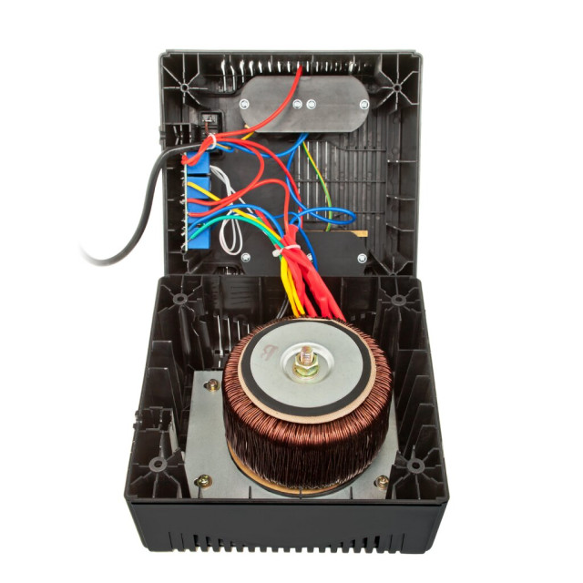 Стабілізатор напруги LogicPower LPT-1000RV (700W)