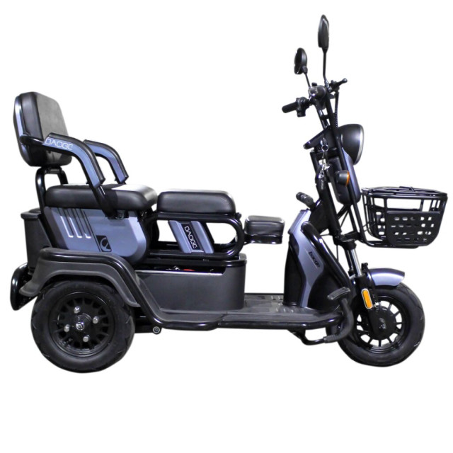 Электрический мопед AGAMI xk 650W/60V/20AH (DZM) (черный) Электрический мопед AGAMI xk 650W/60V/20AH (DZM) (черный)
