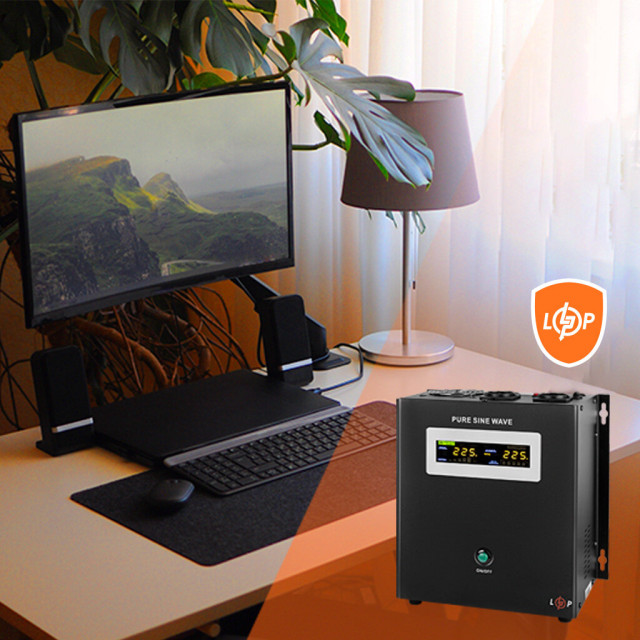 ИБП с правильной синусоидой 24V LogicPower LPY-W-PSW-2500VA+(1800Вт)17A/31A для LiFePO4