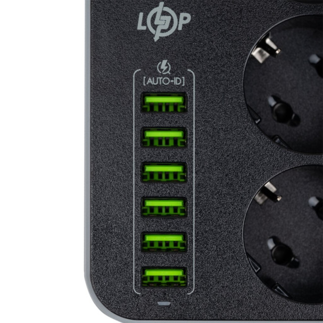 Мережевий фільтр (подовжувач) LogicPower LP F24U6 (3x220V-2500W, 6xUSB-3,4A) Мережевий фільтр (подовжувач) LogicPower LP F24U6 (3x220V-2500W, 6xUSB-3,4A)