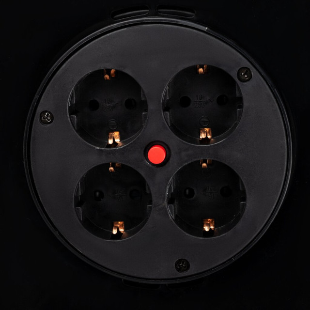 Подовжувач на котушці LogicPower LP 50м (ПВС 3*1,5), 4 гнізда із заземлюючим контактом до 3.5 кВт Подовжувач на котушці LogicPower LP 50м (ПВС 3*1,5), 4 гнізда із заземлюючим контактом до 3.5 кВт