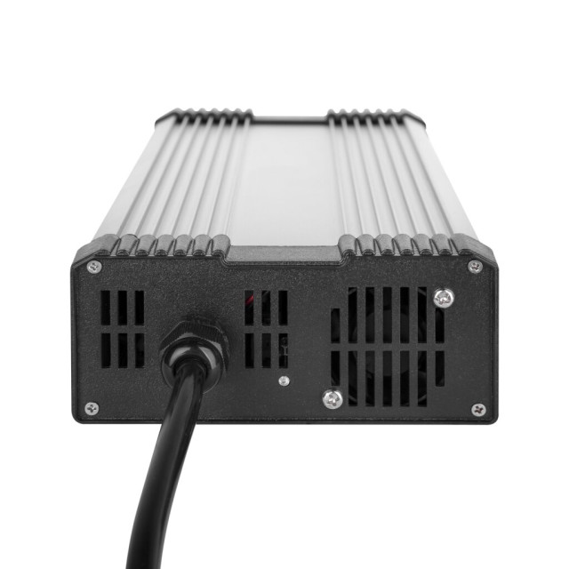 Зарядка для акумуляторів LiFePO4 72V (87.6V)-10A-720W Зарядка для акумуляторів LiFePO4 72V (87.6V)-10A-720W