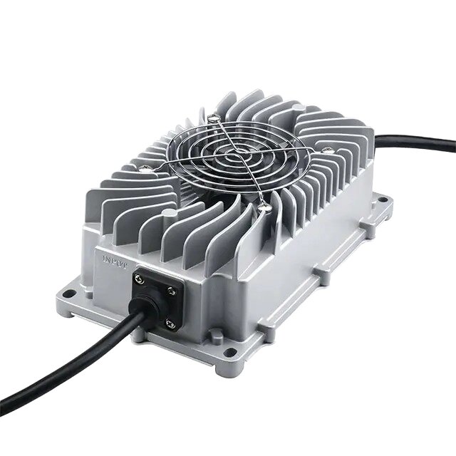 Зарядний пристрій для акумуляторів LiFePO4 12V (14,6V)-30A waterproof Зарядний пристрій для акумуляторів LiFePO4 12V (14,6V)-30A waterproof