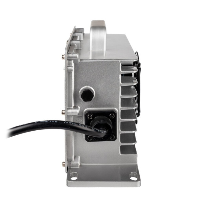 Зарядний пристрій для акумуляторів LiFePO4 12V (14,6V)-40A waterproof Зарядний пристрій для акумуляторів LiFePO4 12V (14,6V)-40A waterproof