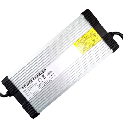 Зарядний пристрій для акумуляторів LiFePO4 24V (28.8V)-20A-480W Зарядний пристрій для акумуляторів LiFePO4 24V (28.8V)-20A-480W