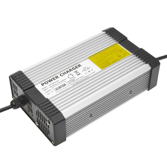 Зарядний пристрій для акумуляторів LiFePO4 36V (43.8V)-10A-360W