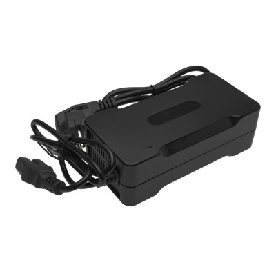 Зарядний пристрій для акумуляторів LiFePO4 60V (73V)-2A-120W Зарядний пристрій для акумуляторів LiFePO4 60V (73V)-2A-120W